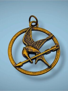 Collectible Bronze Hunger Games MockingJay Medallion by Lion’s Gate Films